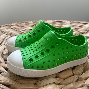 Native Jefferson shoes size 5 toddler